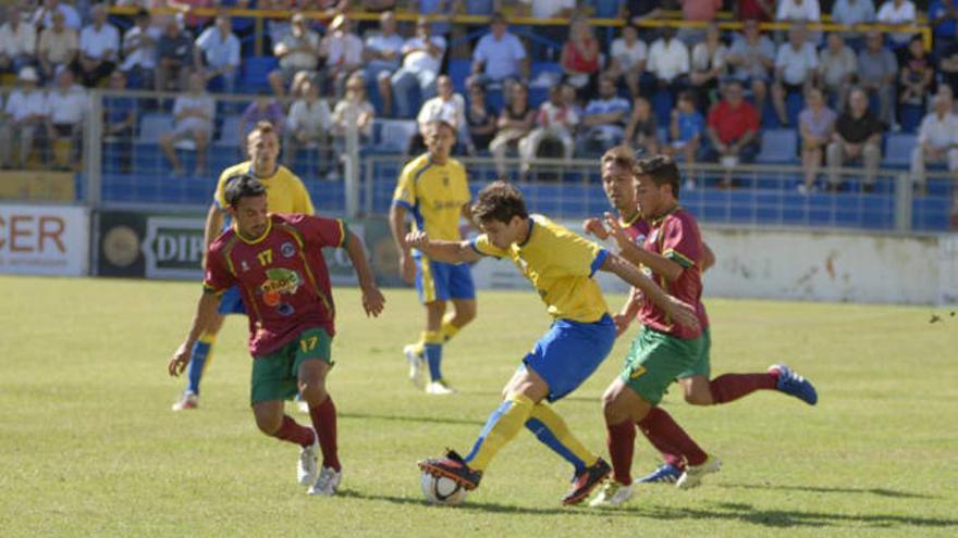 Imagen de uno de los partidos disputados por el Orihuela en este inicio de Liga.