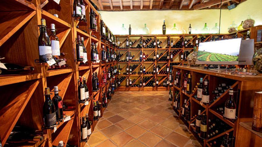Cuidada selección de vinos de Tenerife.