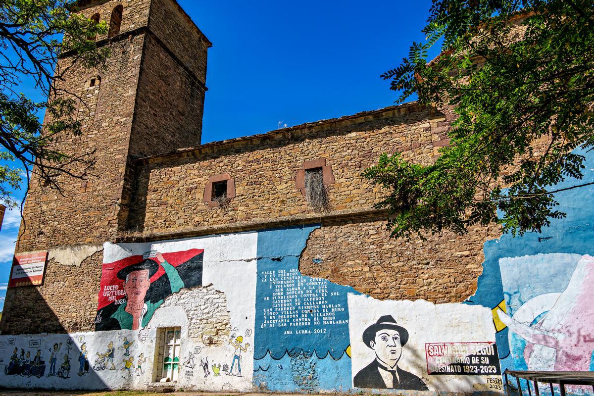 Ruesta abandonó el pueblo junto al embalse Yesa cerca de Jaca, Zaragoza, Aragón, España