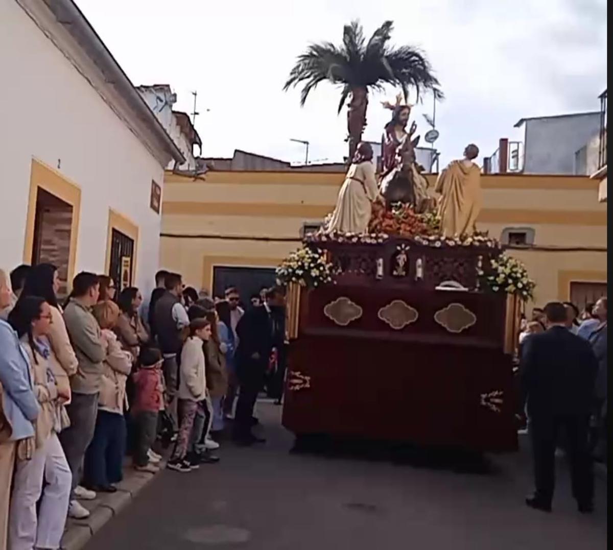 Salida de la Borriquita en Pañarroya-Pueblonuevo