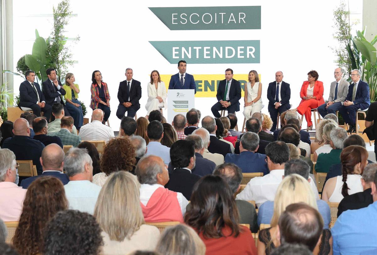 Acto de balance de los dos años de gobierno de la Diputación con Luis López y Luisa Sánchez, en Vigo.