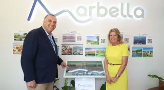 Puerto Banús estrena una Oficina de Turismo con información en 95 idiomas