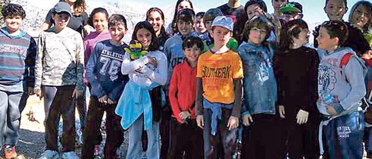 Los jugadores que acudieron al Castell de Alaró.