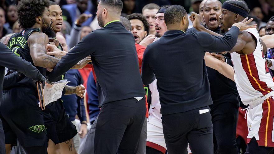 Tremenda pelea en la NBA que acaba con cuarto expulsados