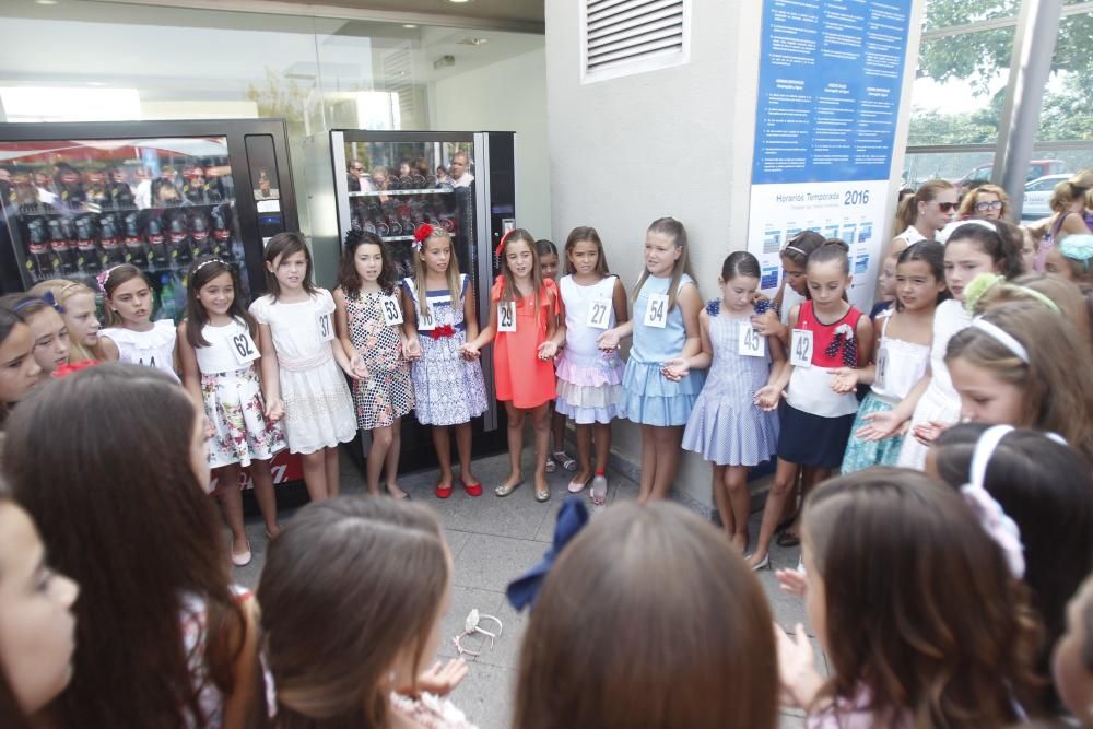 Las candidatas a la Corte de Honor Infantil, en l'Oceanogràfic