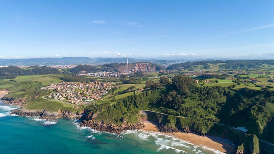 Las 10 playas naturales amenazadas por el turismo (y una está en Asturias)