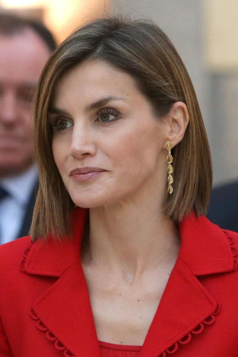 Letizia Ortiz, de rojo, durante la Reunión anual del Patronato del Instituto Cervantes