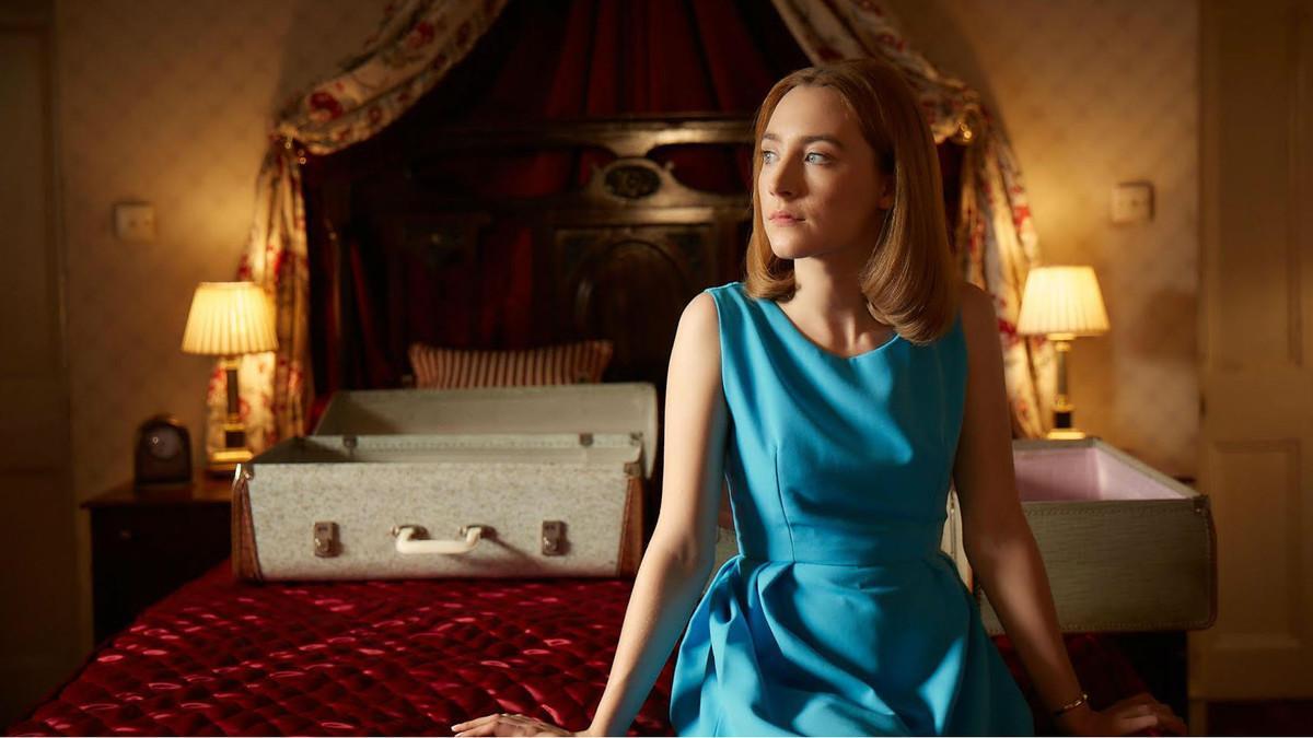 Saoirse Ronan, en un fotograma de 'On Chesil Beach'