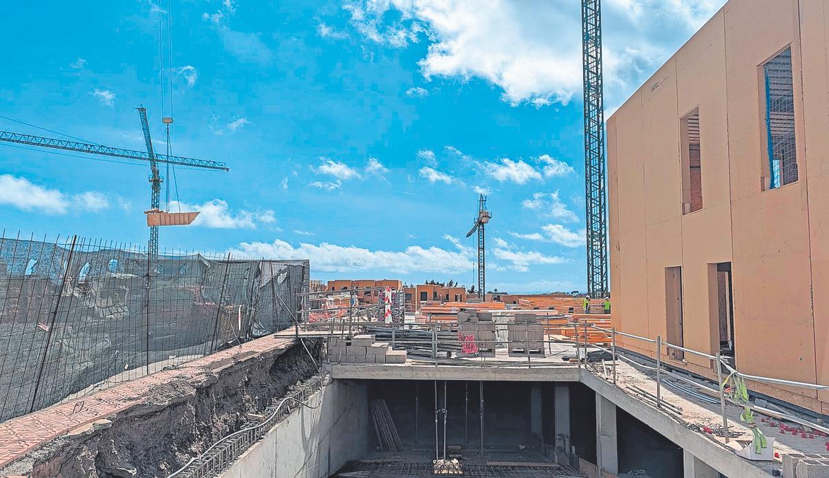 Construcción de una promoción de  viviendas en San Bartolomé de Tirajana.
