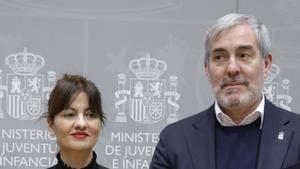 Govern i Canàries pacten el trasllat de 4.400 menors a l’espera de Junts