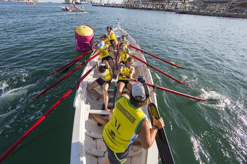 Regata de Jábegas en el Muelle Uno