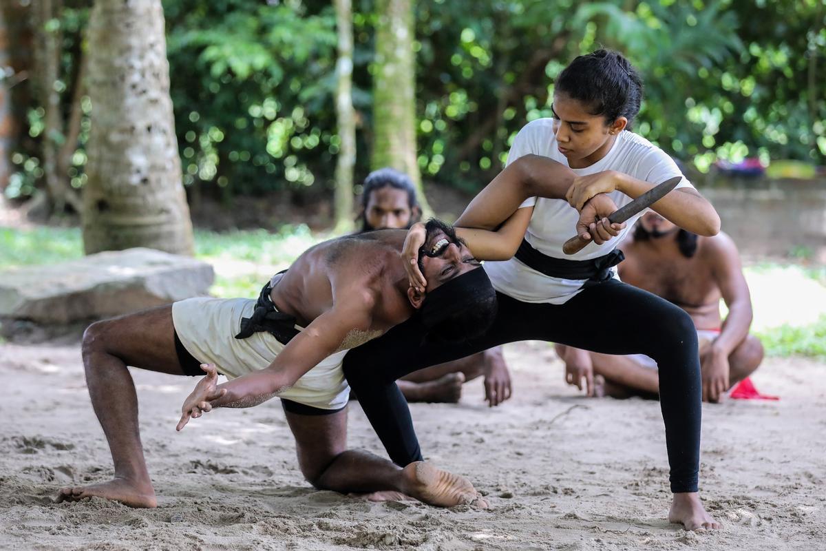 Sri Lanka rescata la angampora, un arte marcial que sobrevivió al veto colonial