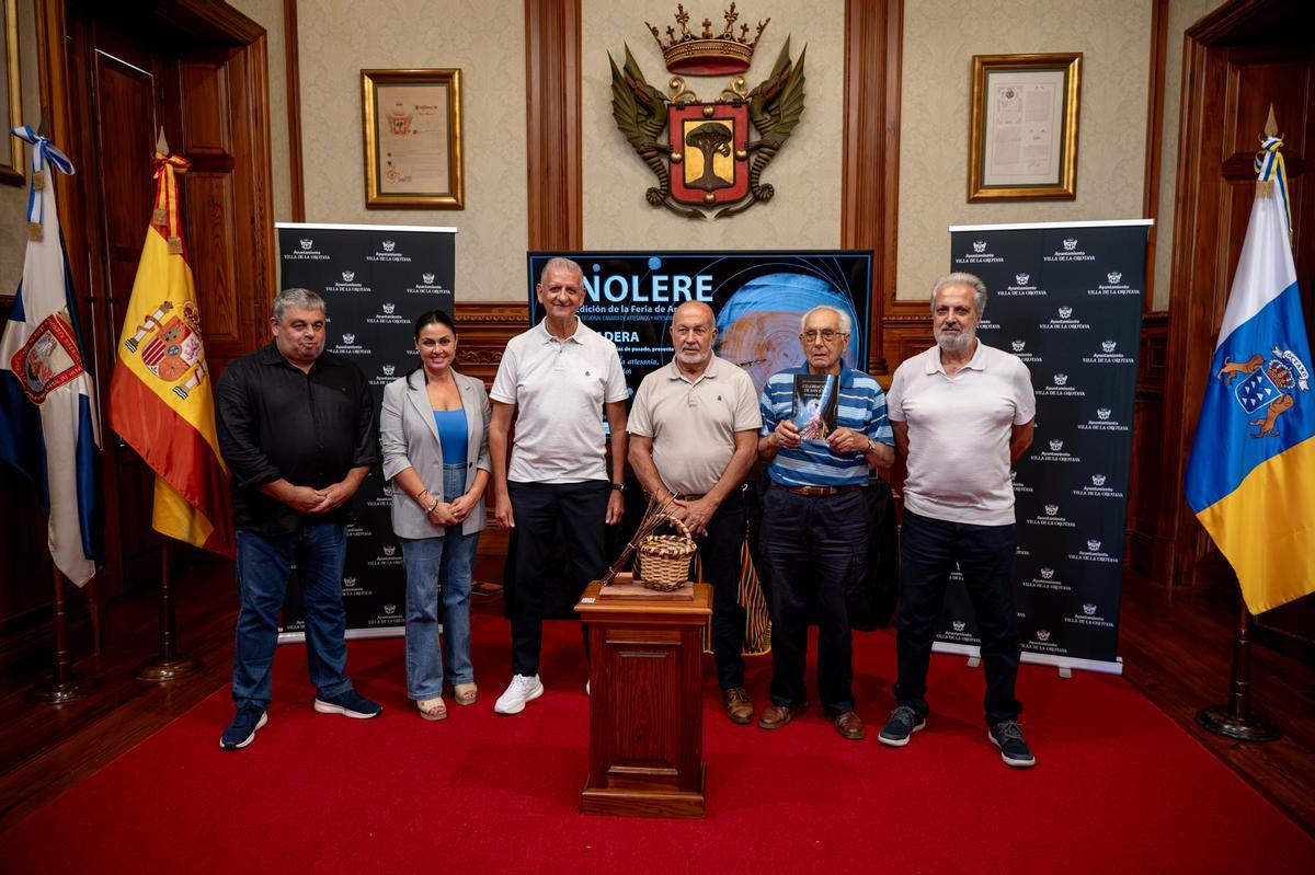 Foto de la presentación de la Feria de Artesanía de Pinolere
