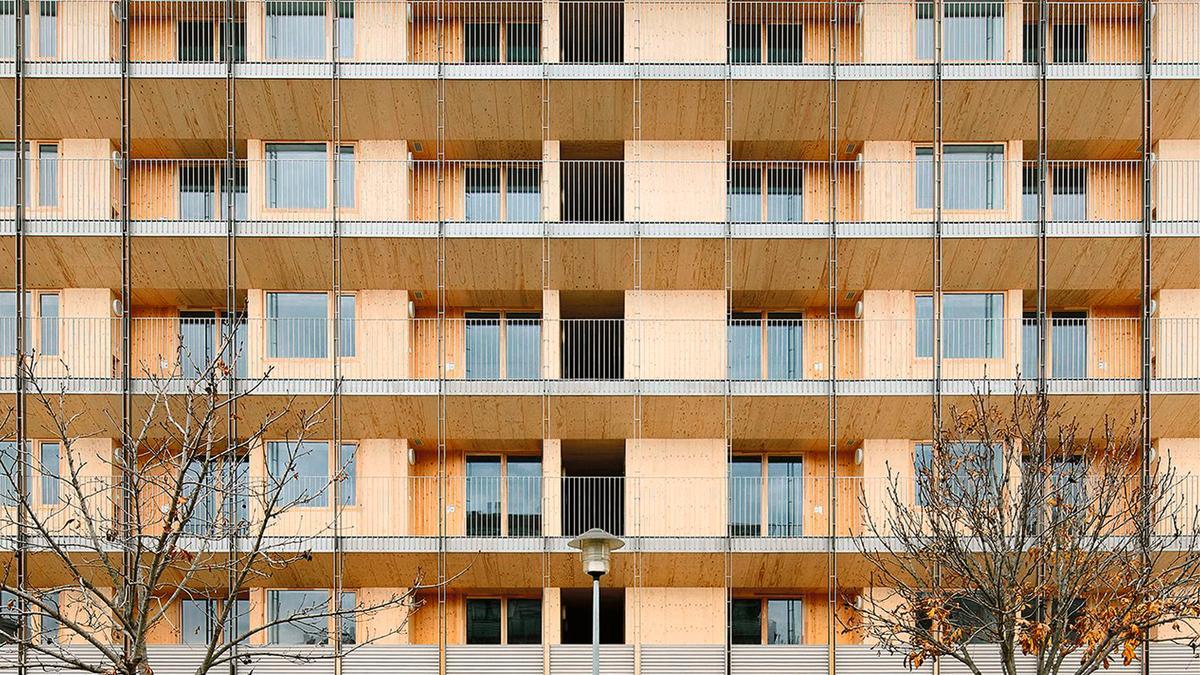 El bloque de 35 viviendas en Girona que utiliza paneles de madera  contralaminada.