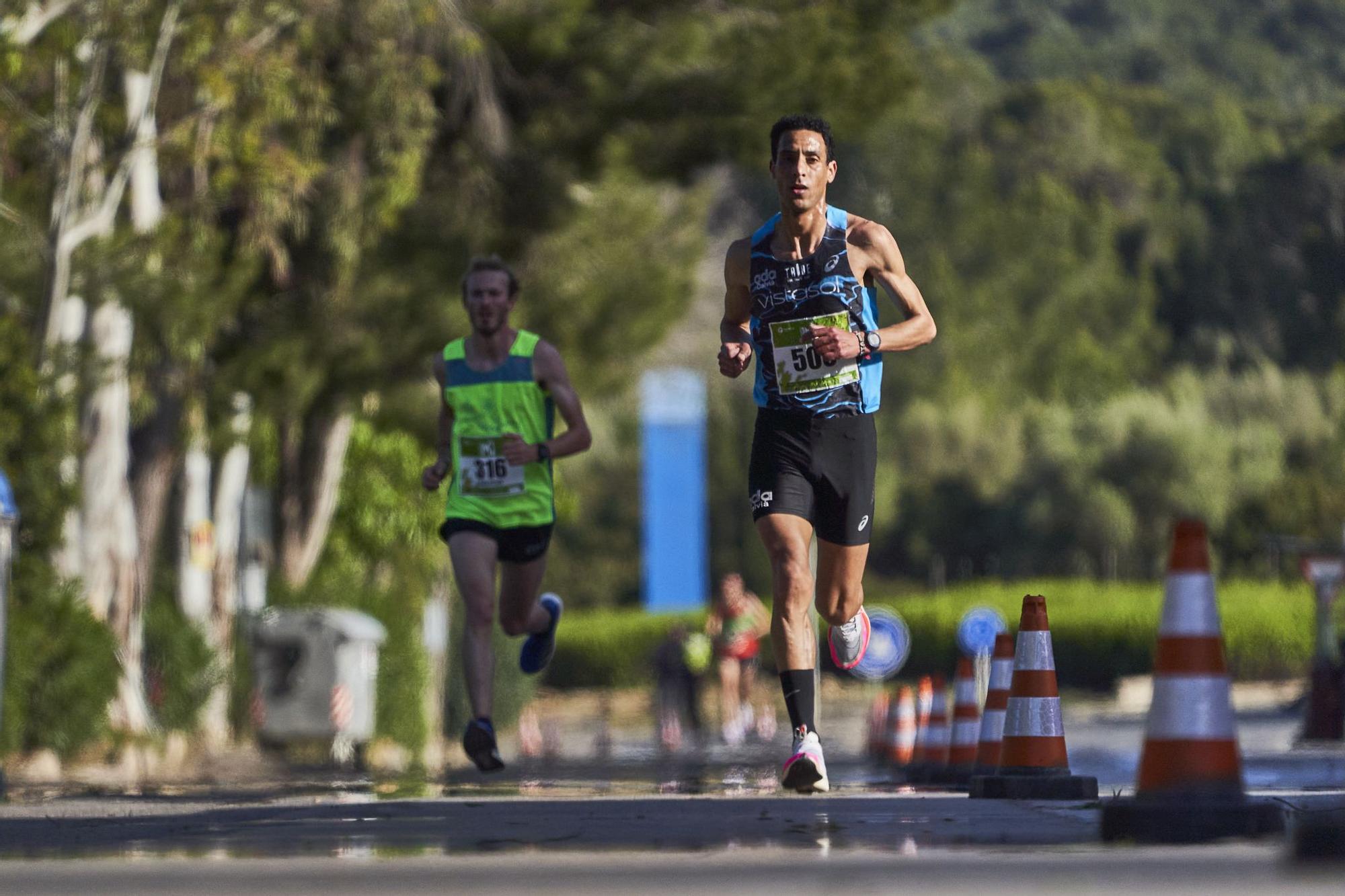 Triunfos de Aziz Boutoil y Daisy Glover en la Half Marathon Magaluf