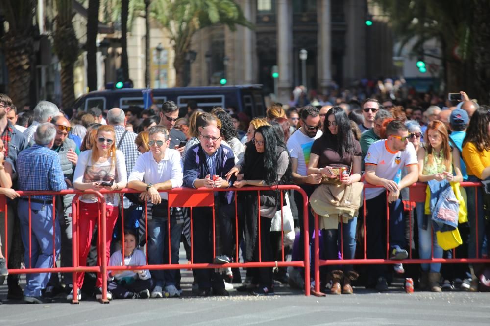 Búscate en la mascletà del 6 de marzo