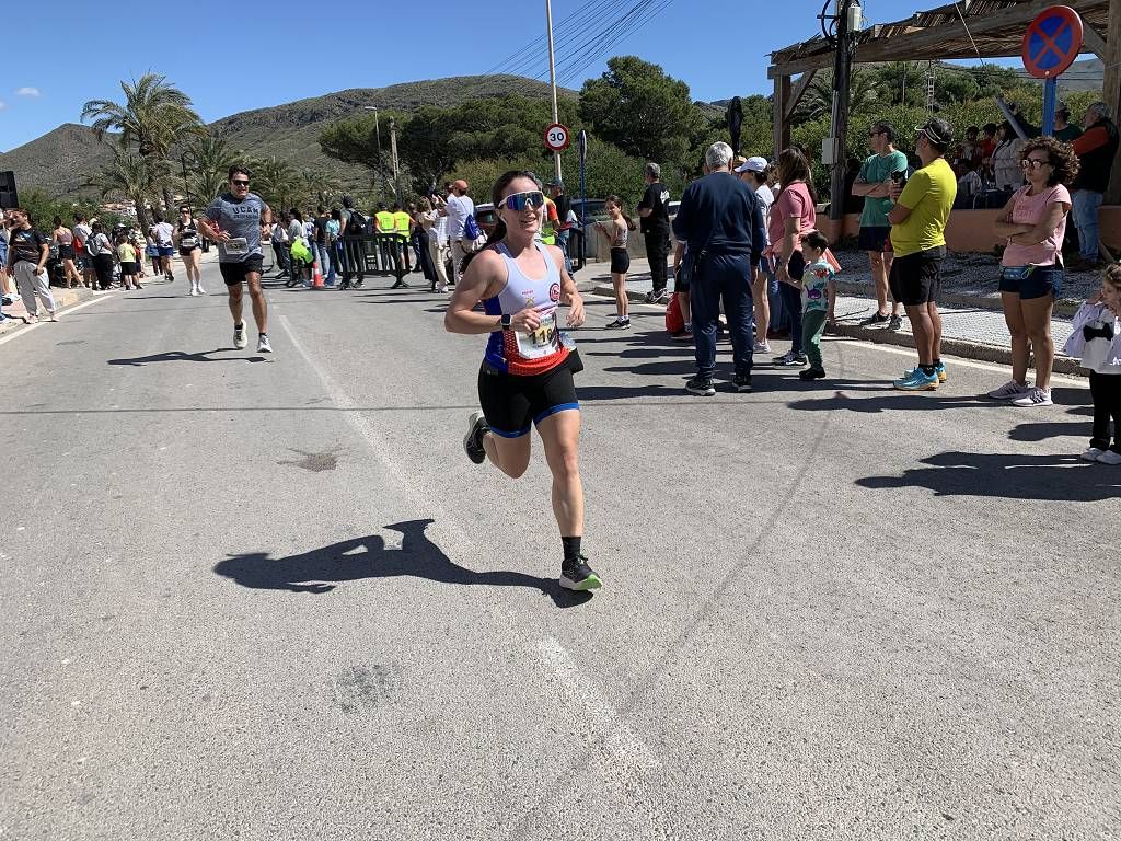 Imágenes de la carrera popular en La Azohia este sábado