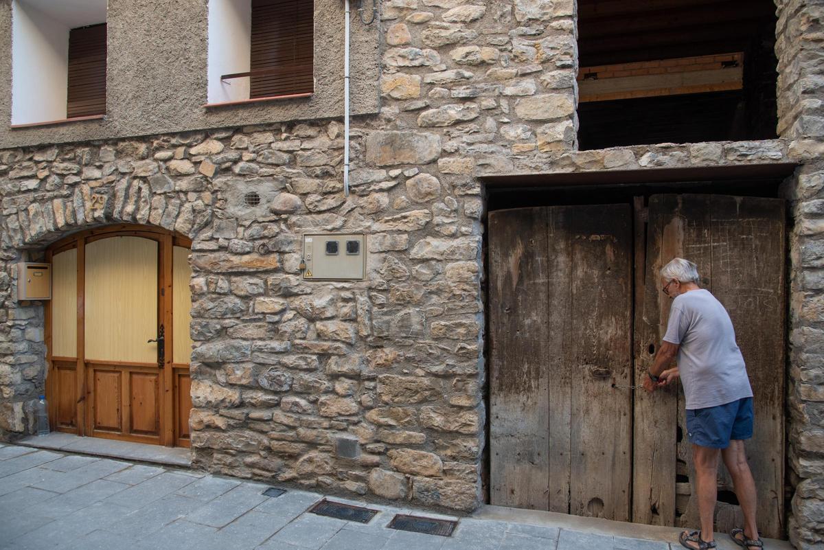 Un vecino de Salas del Pallars (Lleida).