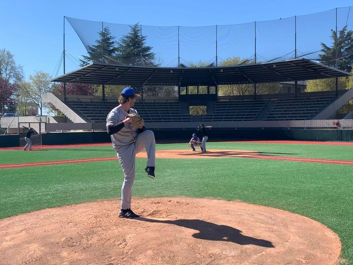 Béisbol en el distrito madrileño de Carabanchel