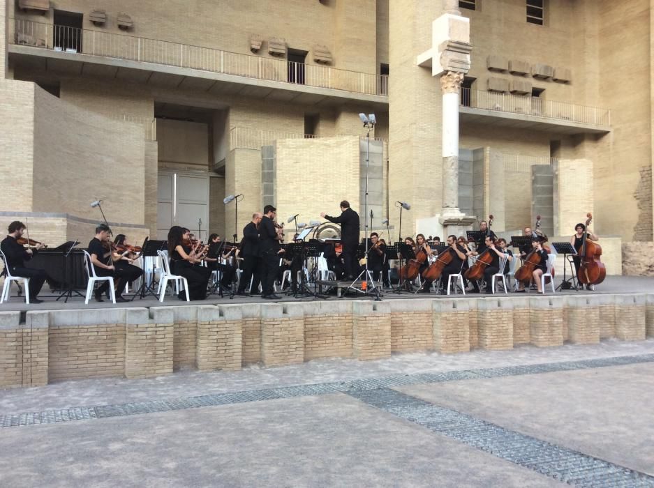 La UMA actúa en el teatro romano de Sagunt.