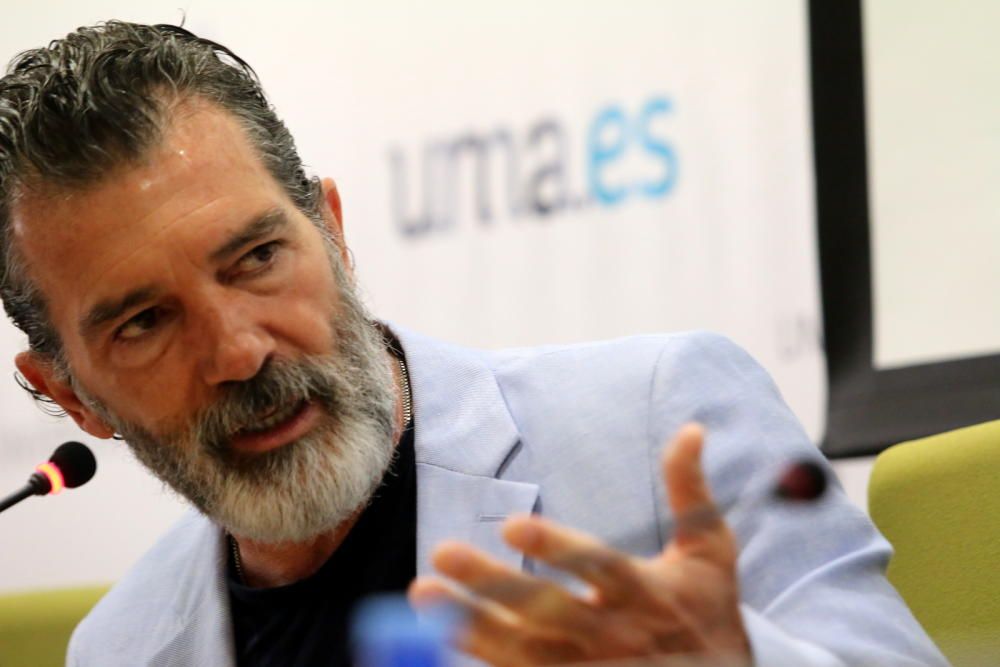 Antonio Banderas, en la presentación de la Cátedra de Estudios Cofrades de la UMA