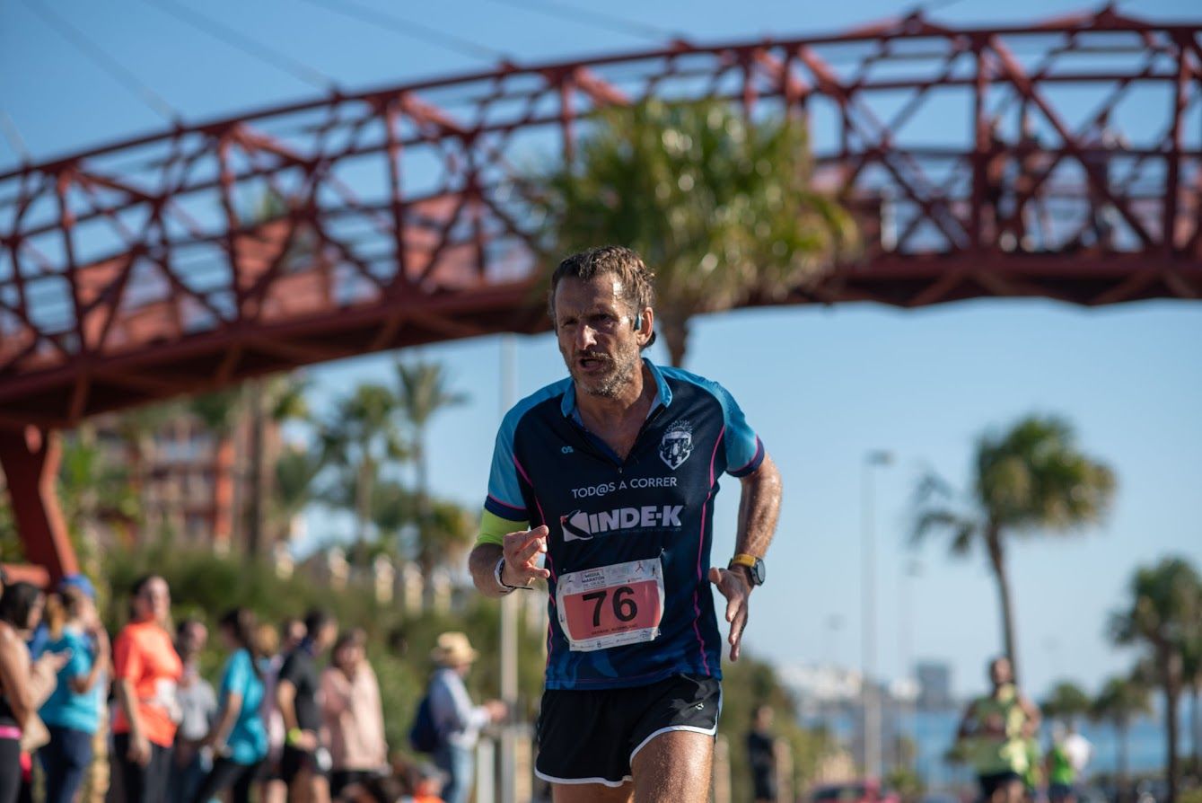 Una imagen de la VIII Carrera Litoral de Benalmádena.