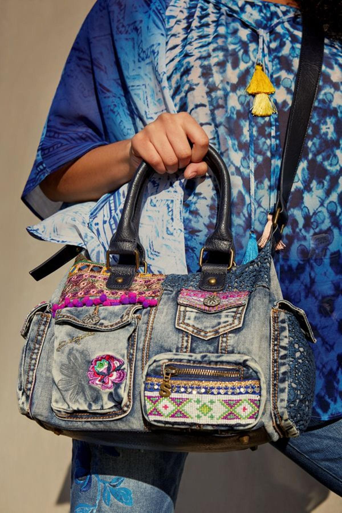 Bolso de Desigual con apliques