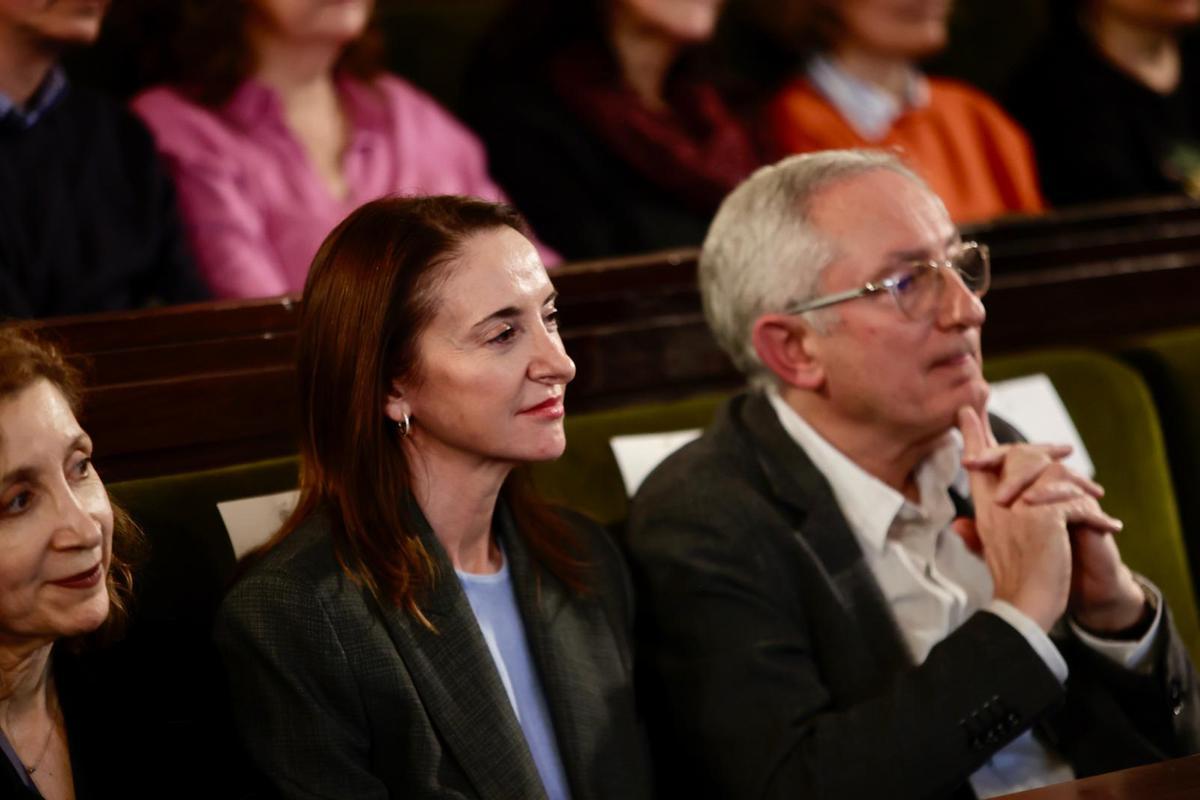 Todas las fotos de la sesión electoral al Rectorado de la UV