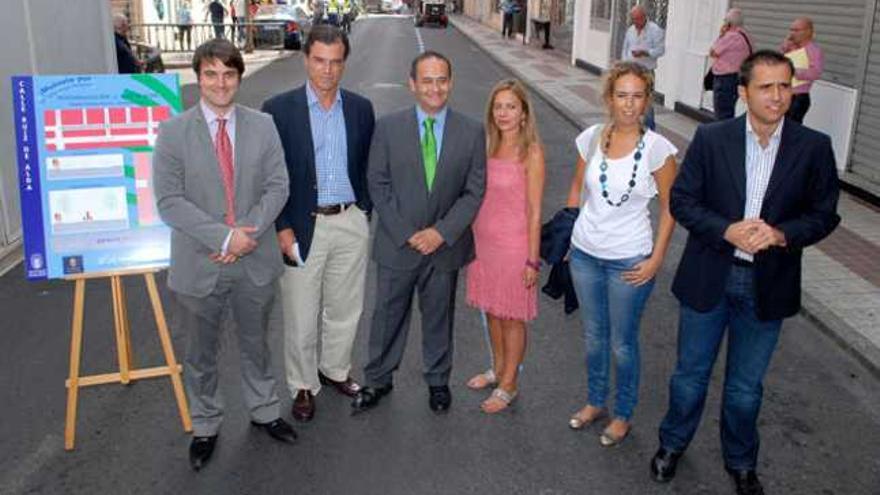 De izquierda a derecha, Jaime Romero, Martín Muñoz, Antonio Hernández, Pepi Peinado, Carolina León y Sabroso. | santi blanco