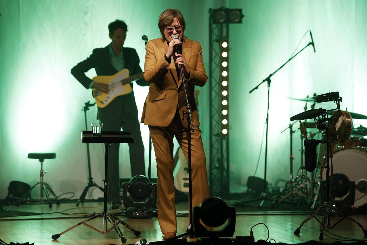 Así fue el concierto de Nacho Vegas en Mieres, el inicio de su gira "Vidas semipreciosas"