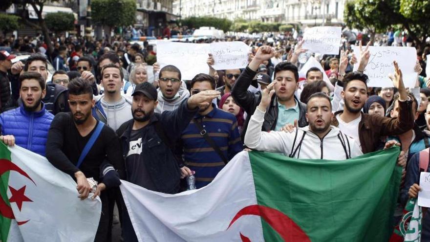 Protesta en Argelia contra Abdelaziz Buteflika