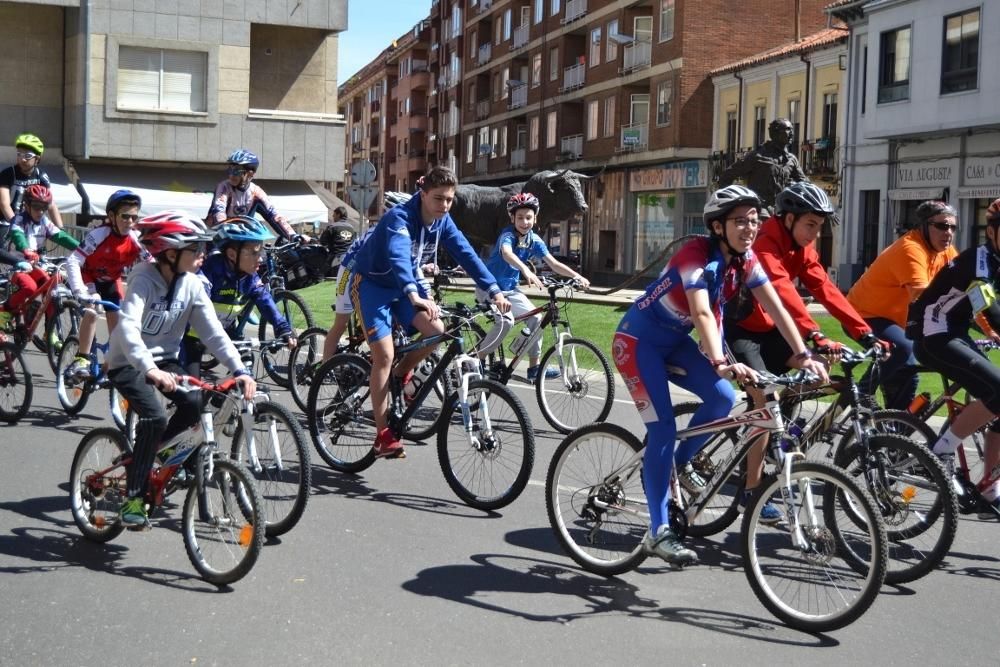 El Día de la Bici en Benavente, en imágenes