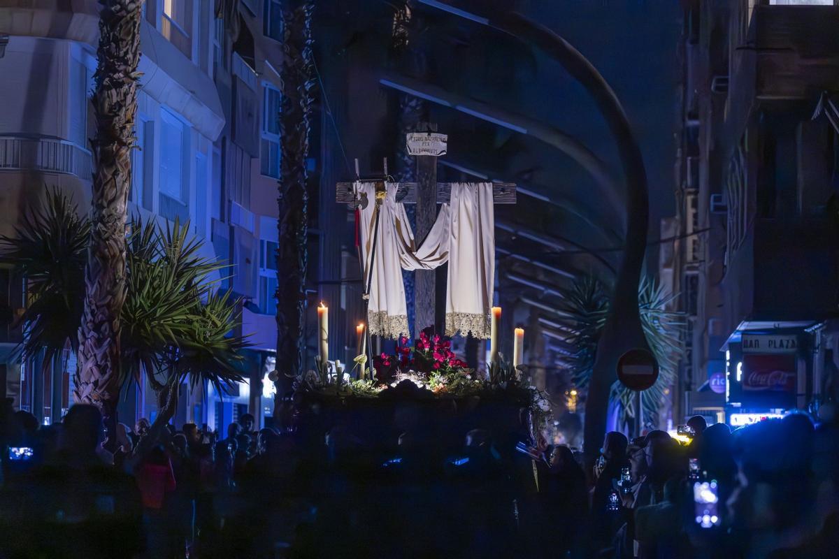 Procesión del Silencio del Jueves Santo en Torrevieja 2026, aquí en imágenes Procesión del Silencio del Jueves Santo en Torrevieja 2026, aquí en imágenes