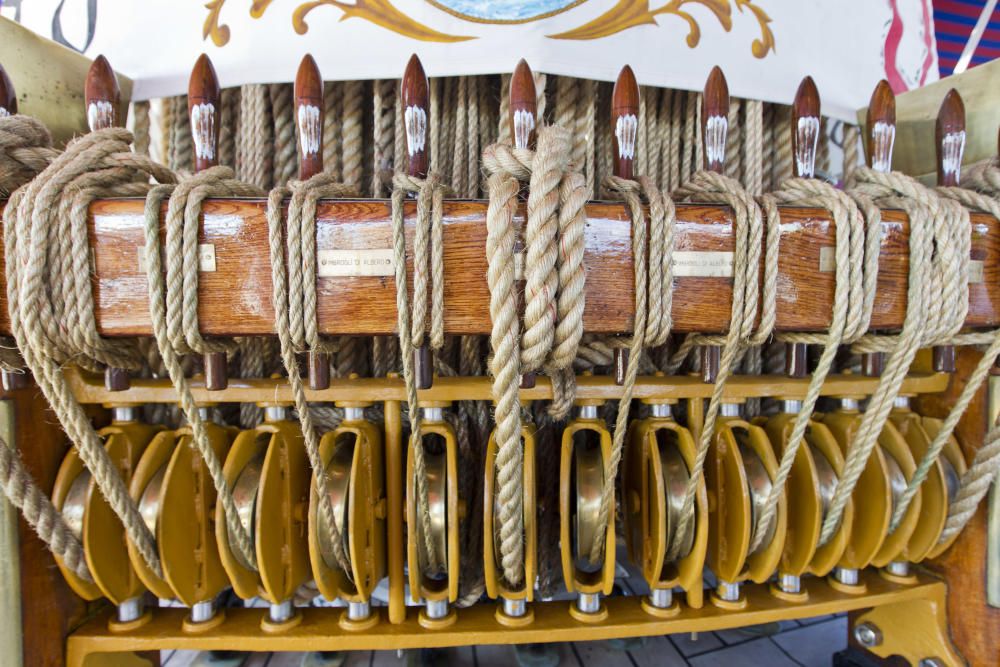 El buque italiano Amerigo Vespucci visita Valencia