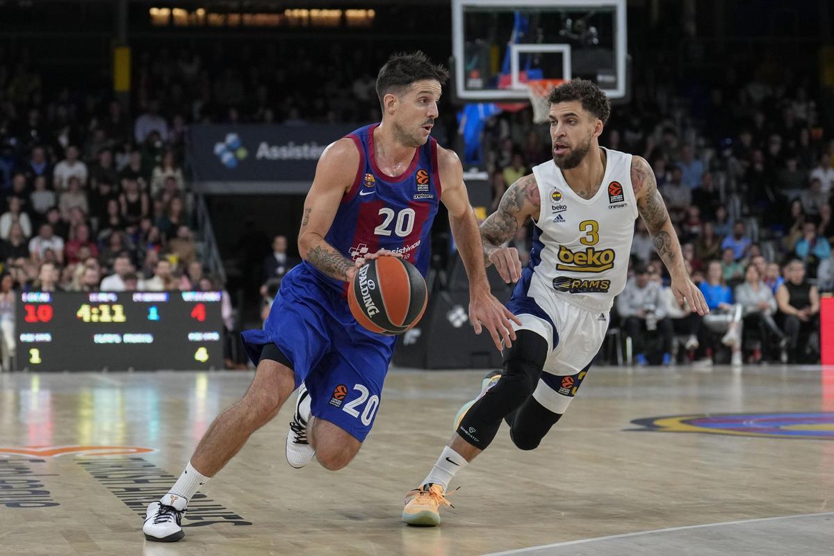 Laprovittola intenta una penetración ante Wiberkin.