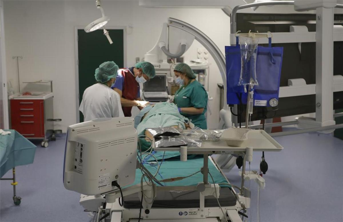 La Junta invertirá 36,5 millones de euros en un plan para reducir las listas de espera