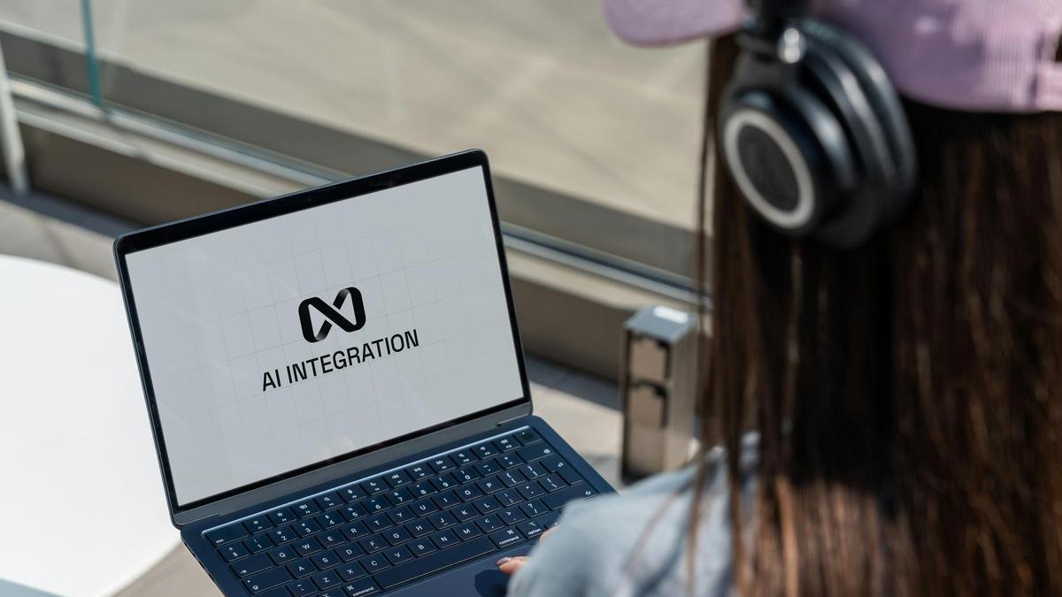 La universidad destaca que este nuevo grado responde a la creciente necesidad de profesionales cualificados en inteligencia artificial.