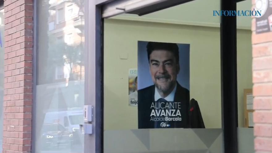 El PP de Alicante retira de su sede los carteles de Mazón