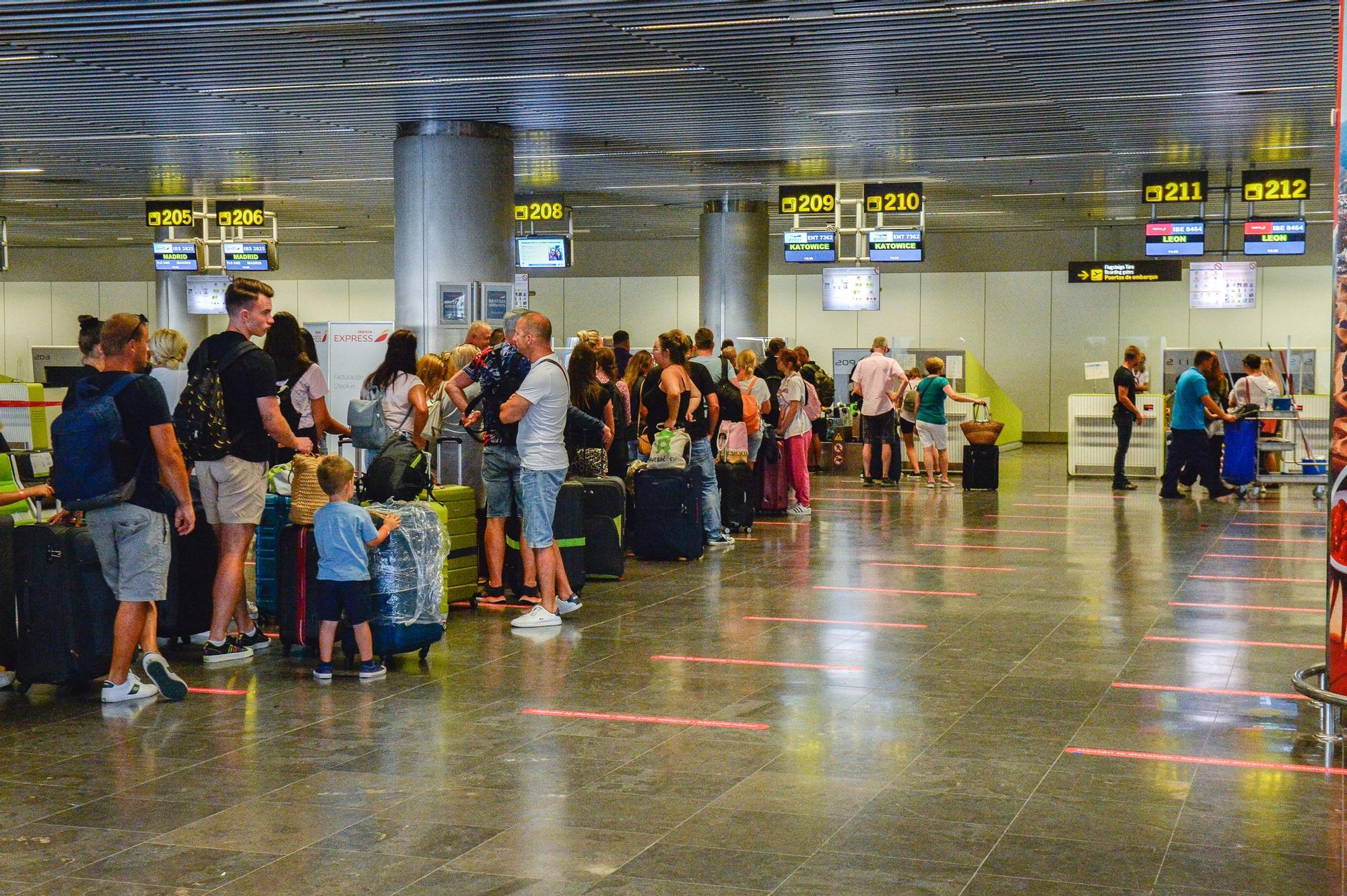 Huelga de compañías aéreas ben el Aeropuerto de Gran Canaria