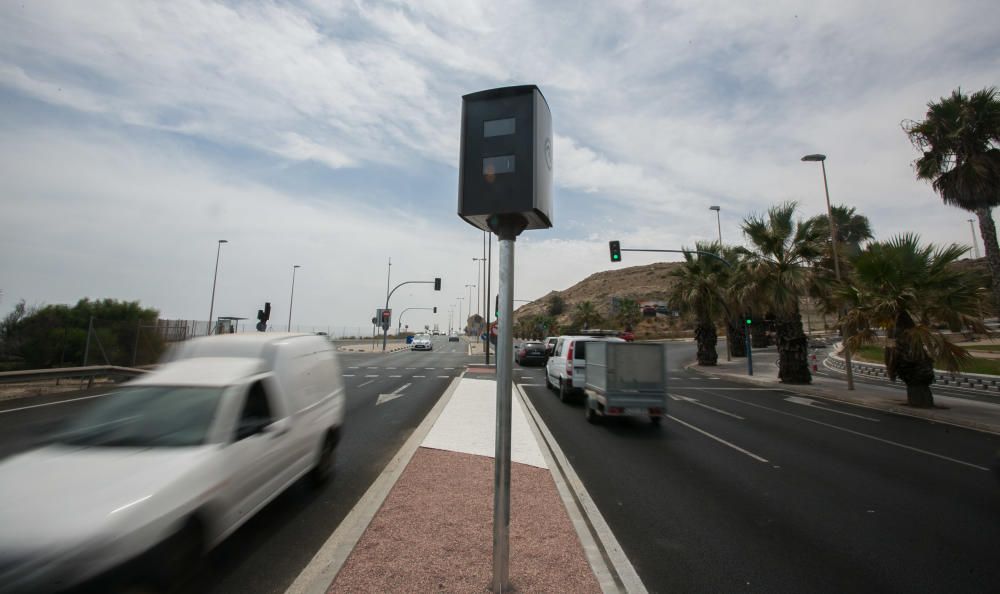 Alicante ya tiene radares en la avenida de Elche