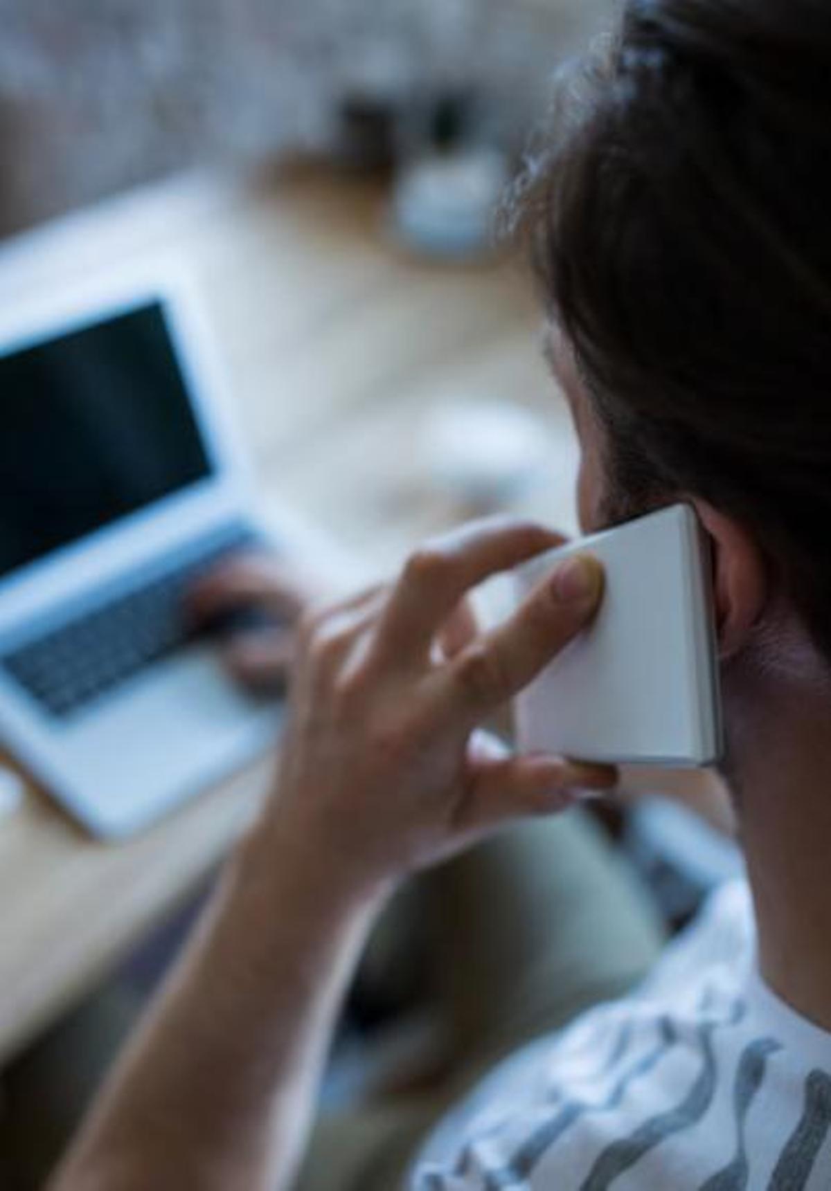 Per què ens costa tant donar de baixa un servei per telèfon?