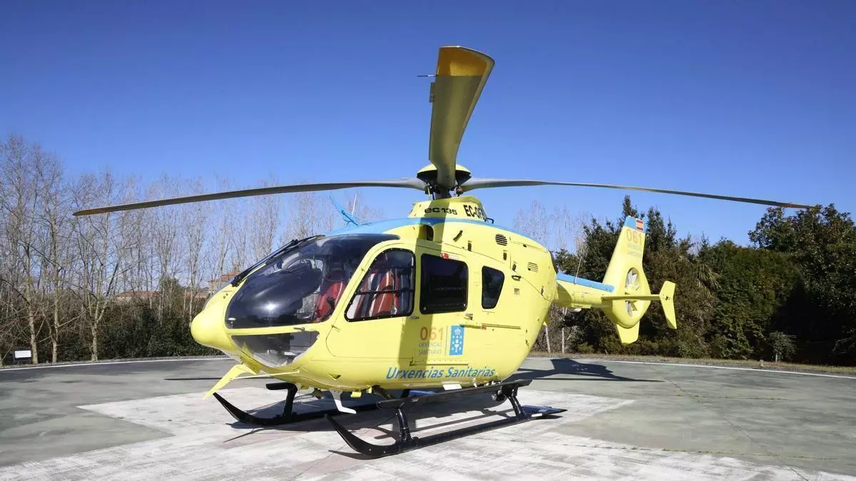La empresa que opera el servicio de helicópteros del 061 en Galicia, Eliance, se declara en preconcurso de acreedores