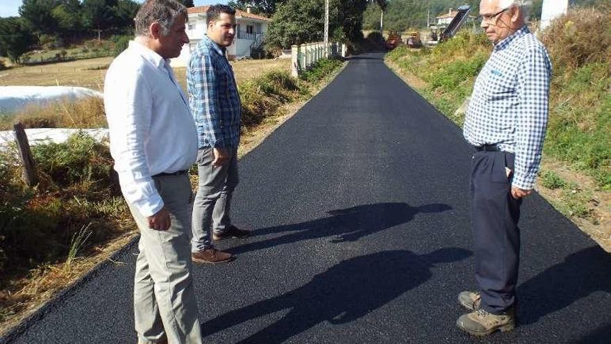 Llevan a cabo el arreglo de dos viales en Escuadro