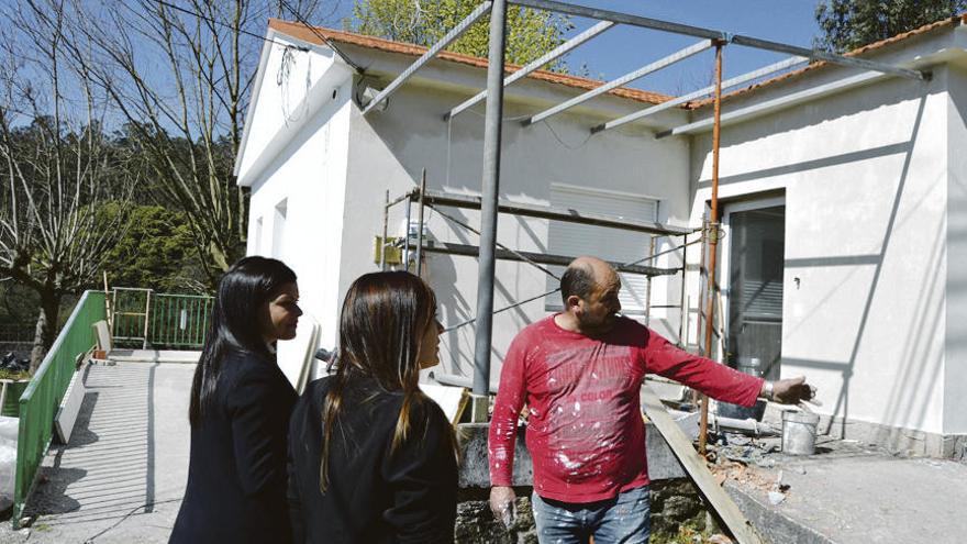 Arévalo y Cebreiro visitaron las obras el pasado jueves. // FdV