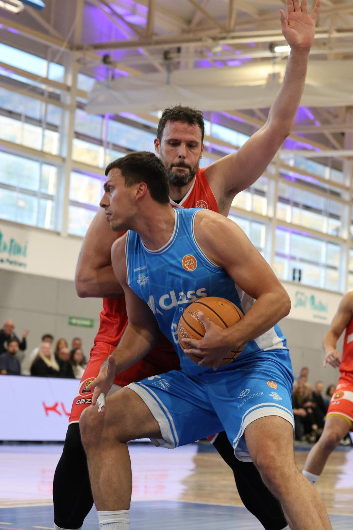 Galería: el Class Sant Antoni derrotó al CB Zaragoza por 94 a 66