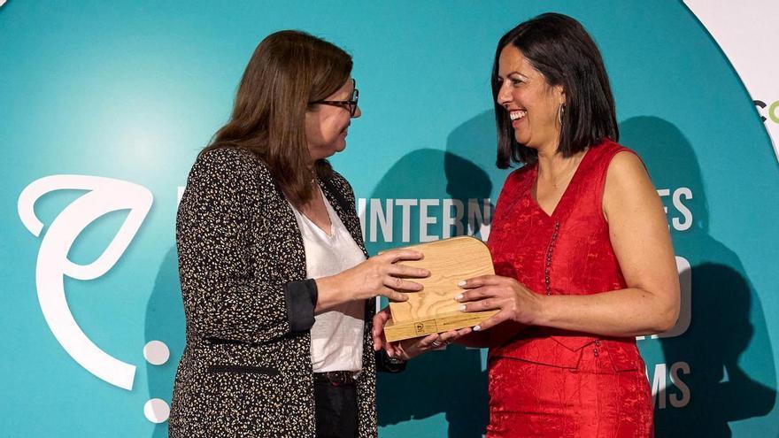 La ‘taxiguagua’ de San Mateo gana un premio internacional por revolucionar la movilidad rural en Canarias