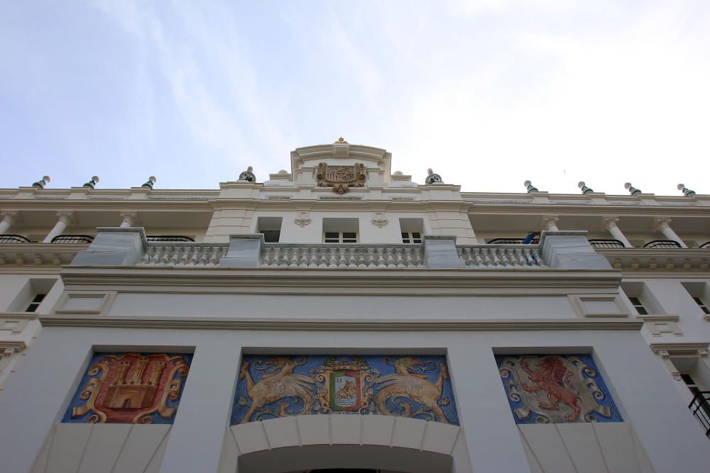 El Gran Hotel Miramar, de cinco estrellas gran lujo, abrió sus puertas al público este pasado domingo, 1 de enero, de manera parcial con un número determinado de habitaciones y servicios que permiten