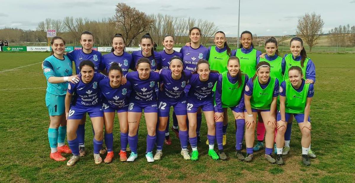 Formación de la CD Bovedana en un encuentro anterior. | Cedida