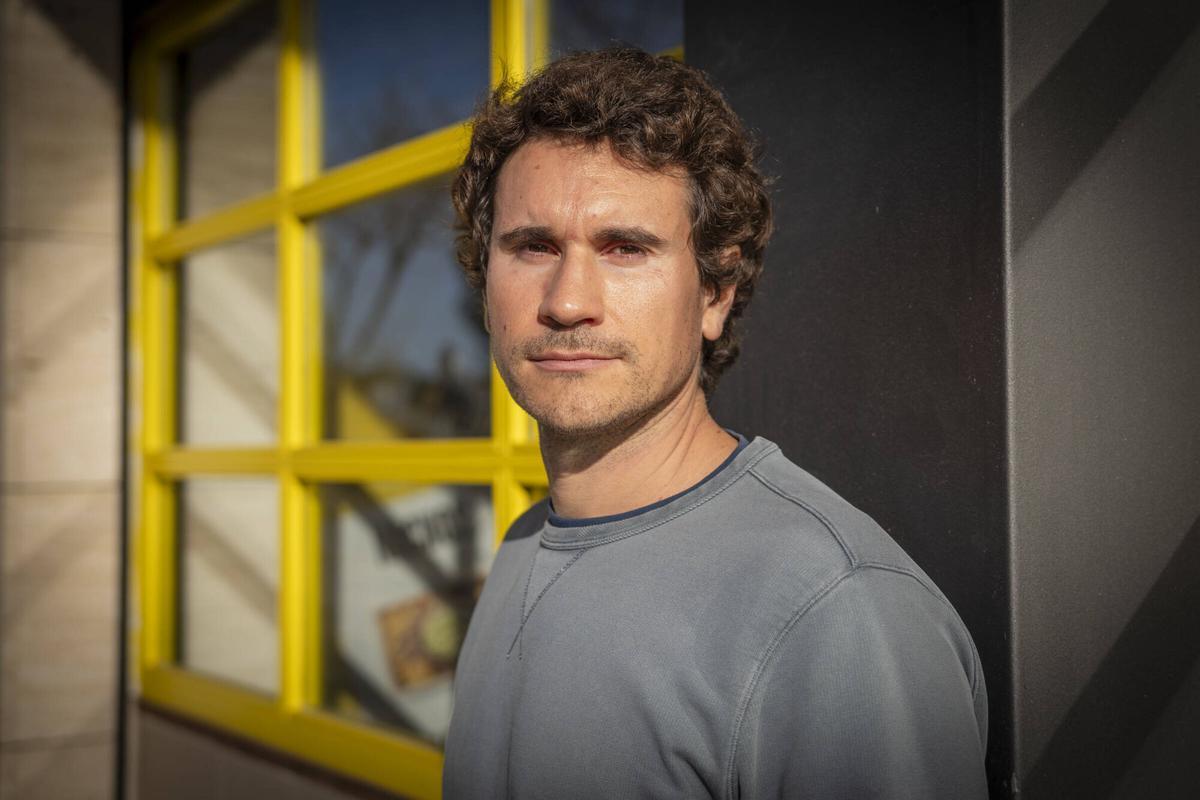 Barcelona. 10 de diciembre del 2025. Retratos de Fran, CEO de la empresa familiar de restauración Tex-Mex, Gonzalez &amp;amp;amp; Co que hace 10 años. Fotos de Sandra Roman