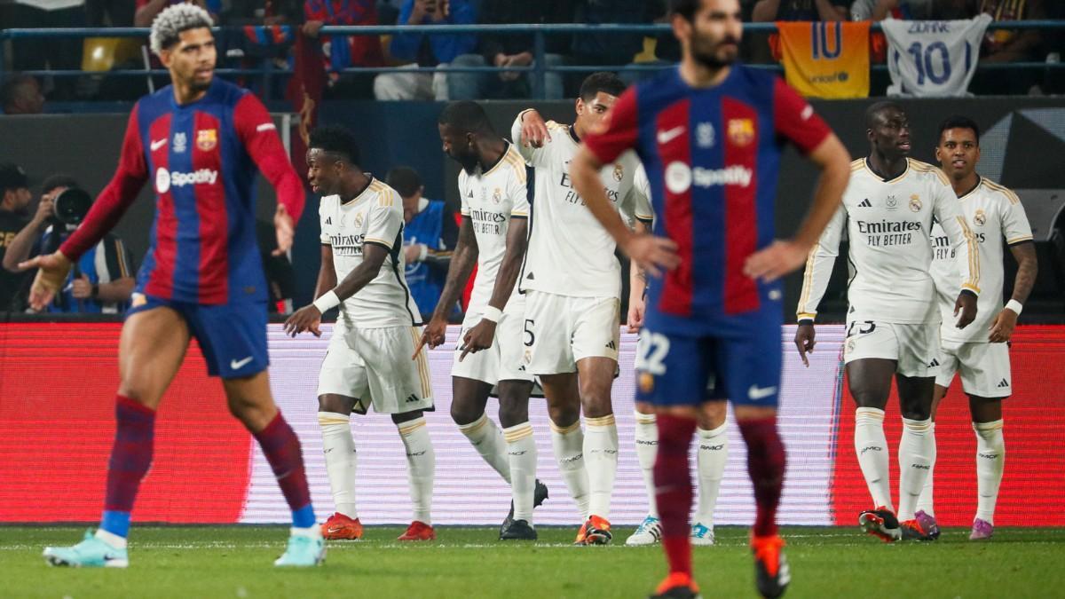 El Real Madrid golea a los azulgranas en la final de la Supercopa